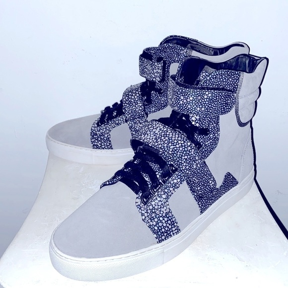 Android Homme Vtg Early 2010s rare 1/1 Men’s Hightop Gray Suede Strapped Sneaker - Picture 4 of 8